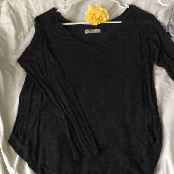 Hollister Tops - Hollister Charcoal Gray Long-sleeve tee